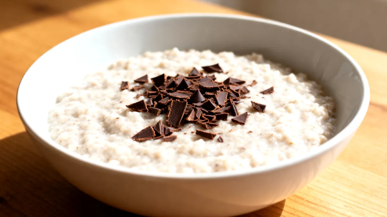 Amaranth-Porridge mit Ashwagandha und Kakao-Nibs"