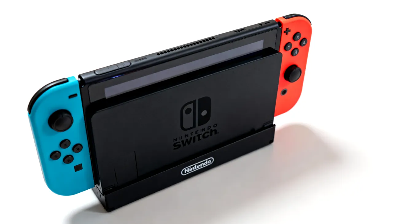 Nintendo Switch"
